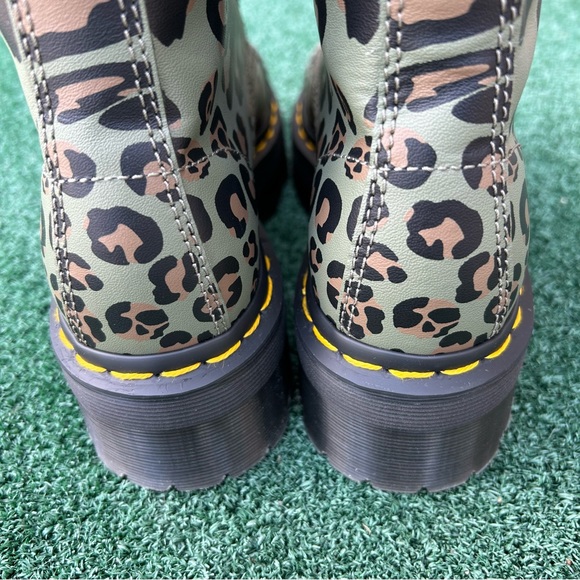 NWT Dr. Martens Sinclair Platform Boot Leopard Print Khaki Green 6 - Picture 7 of 14